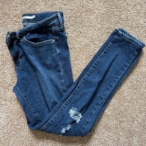 Levi’s Distressed Skinny Jeans